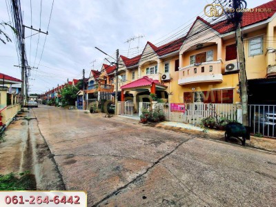 หมู่บ้านวิเศษสุขนคร 19 เฟส 1 (Baan Wisatesuknakorn 19 Phase 1) สมุทรสาคร ทาวน์เฮ้าส์ 2 ชั้น หน้าบ้านหันหน้าไม่ชนใคร
