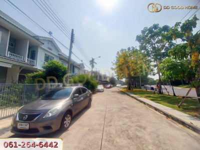 ทาวส์โฮม 2 ชั้น หมู่บ้าน Villaggio Bangna (วิลเลจจิโอ บางนา) พร้อมอยู่