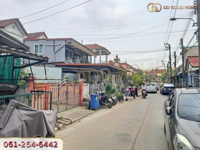 ขายทาวน์เฮ้าส์ หมู่บ้านจิตรณรงค์ 21 ซ.กระทุ่มล้ม 32