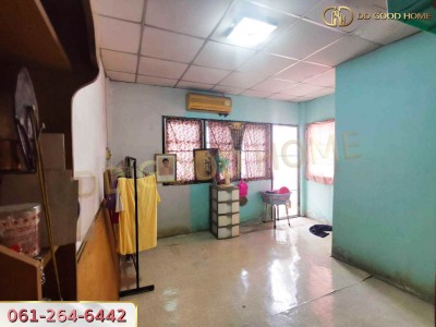 หมู่บ้านวังมณี (Baan Wungmanee) พุทธมณฑลสาย 5 ทาวน์เฮ้าส์ 2 ชั้น หลังริม ต.ไร่ขิง อ.สามพราน