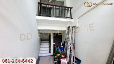 หอพักพร้อมบ้านอยู่ศัย 3 ชั้นครึ่ง ซ.รัตนาธิเบศร์ 22 ต.รัตนาธิเบศร์ จ.นนทบุรี