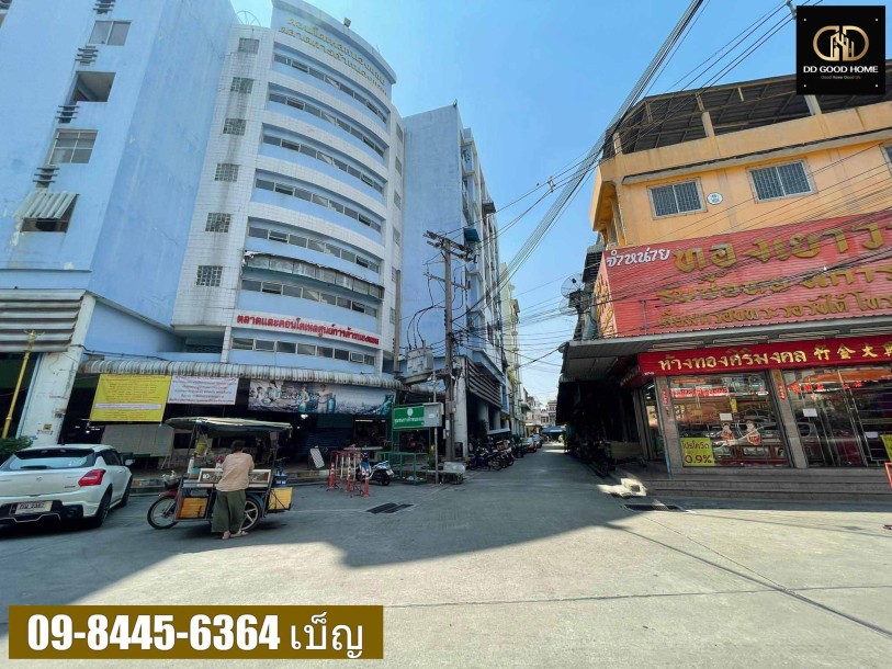 ตึกแถว 3 ชั้น 2 คูหา ในตลาดหนองแขม-14