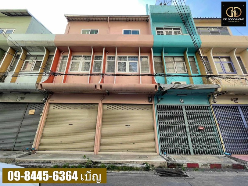 ตึกแถว 3 ชั้น 2 คูหา ในตลาดหนองแขม-1