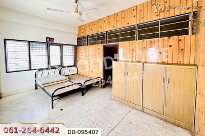 อาคารพาณิชย์ ทะเลชุบศร ถ.โกษาปาน เมืองลพบุรี ใกล้วิทยาลัยเทคนิคลพบุรี