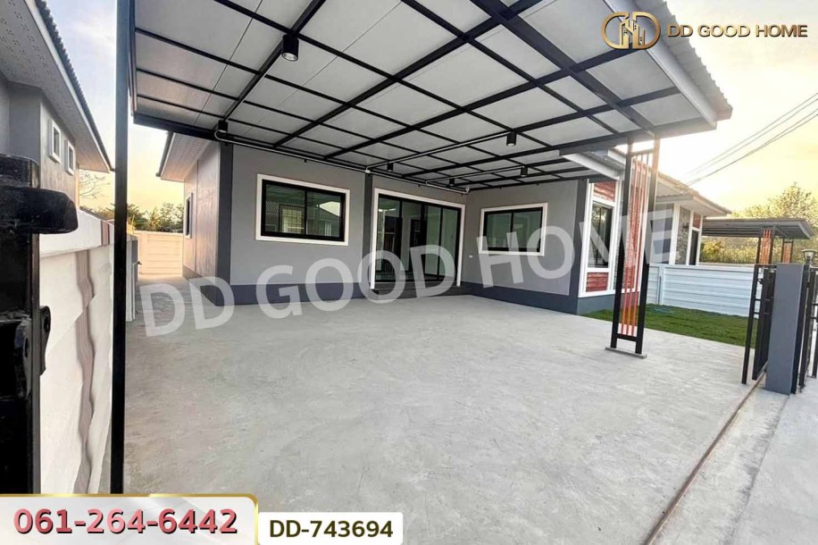 บ้านแฝด บ้านบานชื่น ชลบุรี ใกล้สะพานใหม่ ริมทะเลบางทราย-2