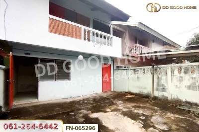 บ้านแฝด หมู่บ้านกลาโหมนิเวศน์ พุทธมณฑลสาย 5 ใกล้เซ็นทรัล ศาลายา