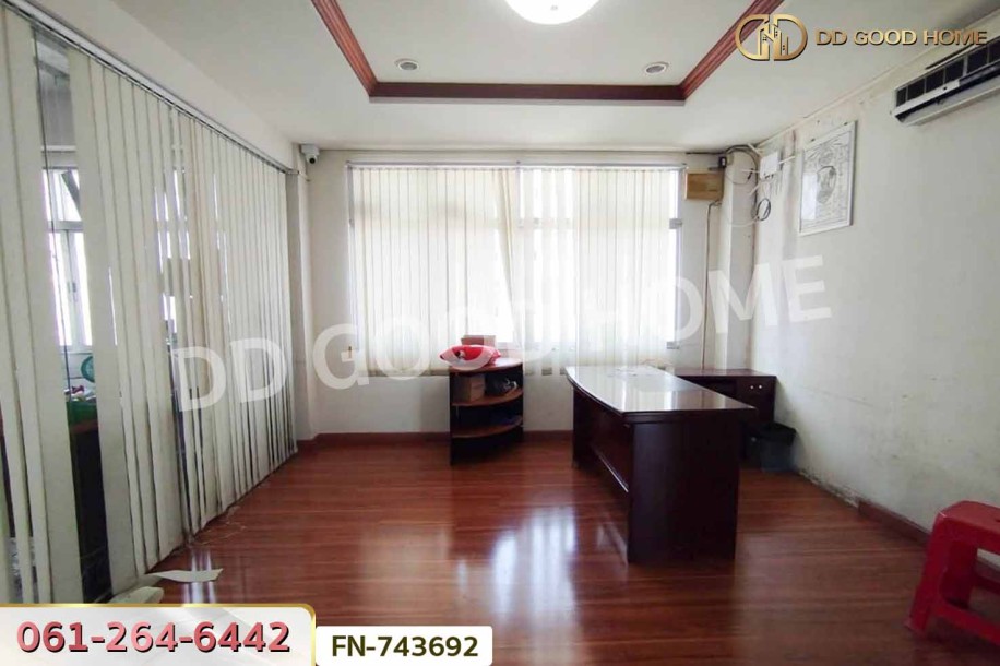 อาคารพาณิชย์ นวนคร ถ.พหลโยธิน ปทุมธานี ใกล้ ตลาดไท-5