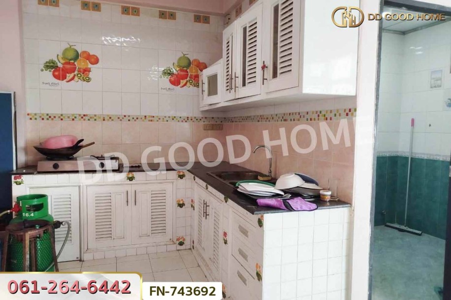 อาคารพาณิชย์ นวนคร ถ.พหลโยธิน ปทุมธานี ใกล้ ตลาดไท-3