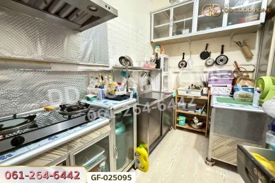 ทาวน์เฮ้าส์ ซื่อตรง บางบัวทอง-340 นนทบุรี ใกล้ตลาดสมบัติบุรี