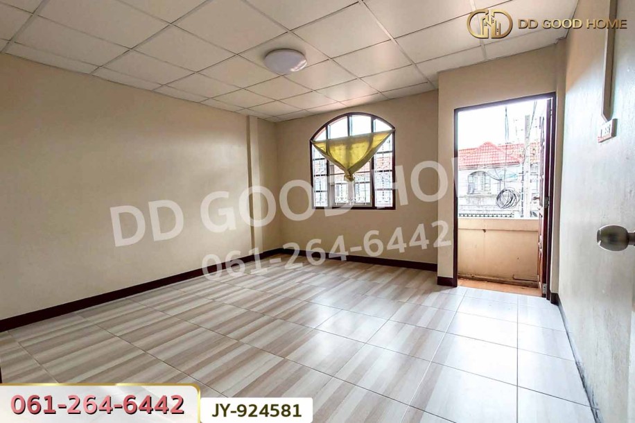 ทาวน์เฮ้าส์ หมู่บ้านบัวทองแลนด์ ถ.บางกรวย-ไทรน้อย นนทบุรี ใกล้เซ็นทรัลเวสต์เกต-9