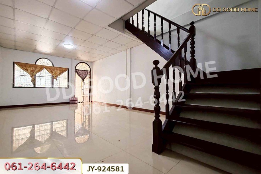 ทาวน์เฮ้าส์ หมู่บ้านบัวทองแลนด์ ถ.บางกรวย-ไทรน้อย นนทบุรี ใกล้เซ็นทรัลเวสต์เกต-5