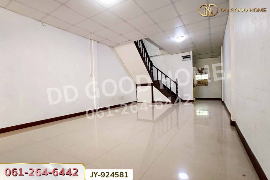 ทาวน์เฮ้าส์ หมู่บ้านบัวทองแลนด์ ถ.บางกรวย-ไทรน้อย นนทบุรี ใกล้เซ็นทรัลเวสต์เกต-4