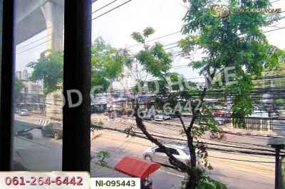 อาคารพาณิชย์ ถ.กรุงเทพ-นนท์ บางซื่อ ใกล้สถานี MRT บางซ่อน