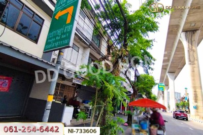 อาคารพาณิชย์ ถ.กรุงเทพ-นนท์ บางซื่อ ใกล้ศูนย์การค้าเกทเวย์ แอท บางซื่อ