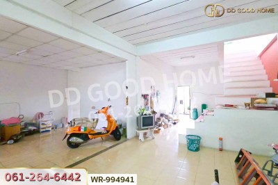 ที่ดินพร้อมสิ่งปลูกสร้างสะแกกรัง 140 ตร.ว. ถ.ศรีอุทัย อุทัยธานี ใกล้เทศบาลเมืองอุทัยธานี.