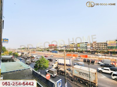 ขายอาคารพาณิชย์ 4.5 ชั้นพร้อมดาดฟ้า 28.40 ตร.ว พร้อมอยู่ ริมถนนพระราม2