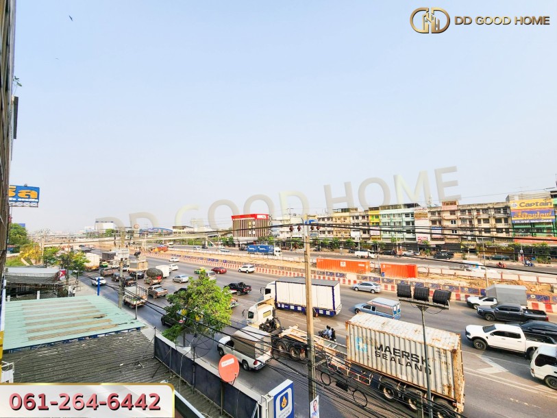 ขายอาคารพาณิชย์ 4.5 ชั้นพร้อมดาดฟ้า 28.40 ตร.ว พร้อมอยู่ ริมถนนพระราม2-11