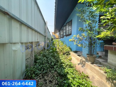 ขายบ้านพร้อมที่ดินติด MRT สถานีแยกไฟฉาย (ถนนพรานนก-พุทธมณฑลสาย 4 ) 42 ตร.ว