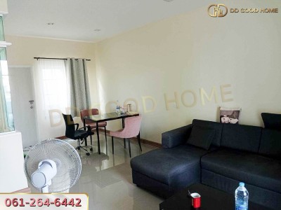 ทาวน์โฮม 2 ชั้น บ้านหลังมุม หมู่บ้านโกลเด้น ทาวน์ รามอินทรา-วงแหวน ใกล้รถไฟฟ้า พร้อมอยู่