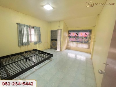 ทาวน์เฮ้าส์ 3 ชั้น หลังมุม หมู่บ้านสุภาวัลย์ รามอินทรา