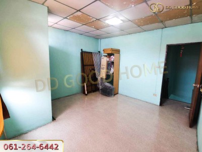 หมู่บ้านวังมณี (Baan Wungmanee) พุทธมณฑลสาย 5 ทาวน์เฮ้าส์ 2 ชั้น หลังริม ต.ไร่ขิง อ.สามพราน