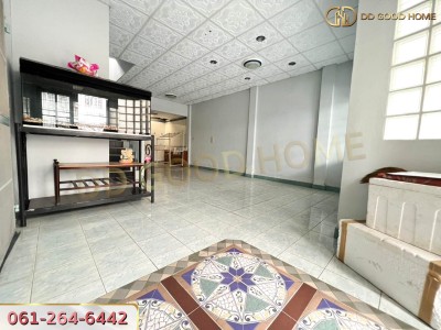 ศุภากร บางกรวย-ไทรน้อย (Baan Supakorn Bangkruai-sai noi) ทาวน์เฮ้าส์ 2 ชั้น อ.ไทรน้อย นนทบุรี