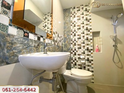 หมู่บ้านโกลเด้นท์ ทาวน์ 2 ปิ่นเกล้า-จรัญสนิทวงศ์ (Golden Town 2 Pinklao – Charansanitwong) ทาวน์เฮ้าส์ 2 ชั้น ต.บางกรวย