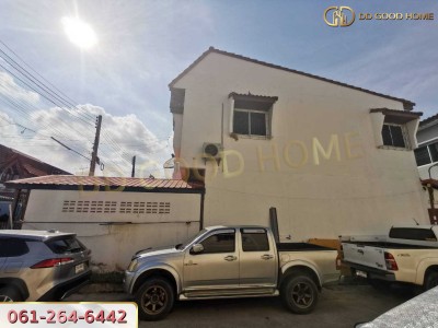 บ้านวังมณี (Baan Wungmanee) ทาวน์เฮ้าส์ 2 ชั้น หลังริม พุทธมณฑลสาย 5 ต.ไร่ขิง