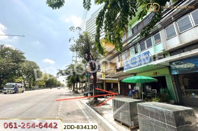 อาคารพาณิชย์ บางซื่อ ติดถนนประชาชื่น ซ.14