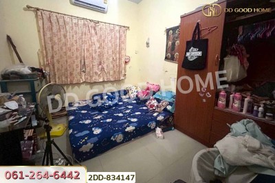 ทาวน์เฮ้าส์ หมู่บ้านสมาร์ทแลนด์ กรีนทาวน์ ชลบุรี ใกล้ตลาดนัดสมาร์ทแลนด์ เซ็นเตอร์พ้อย