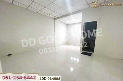 ทาวน์เฮ้าส์ หมู่บ้านธราดลบุรี ปทุมธานี ใกล้โลตัส รังสิตคลอง 7