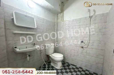 ทาวน์เฮ้าส์ หมู่บ้านธราดลบุรี ปทุมธานี ใกล้โลตัส รังสิตคลอง 7