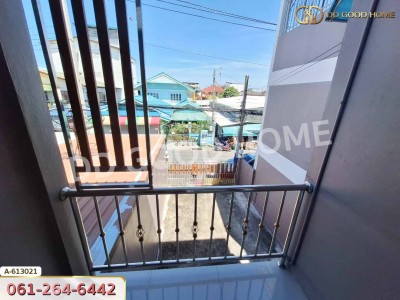 ทาวน์เฮ้าส์ ซ.ทรัพย์บุญชัย 20 ต.บางเมือง สมุทรปราการ