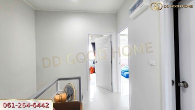 เดอะ มิราเคิล ประชาอุทิศ 90 (The Miracle Prachauthit 90) ทาวน์โฮม 2 ชั้น ต.คลองสวน อ.พระสมุทรเจดีย์