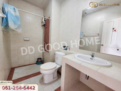 ปริญลักษณ์ เพชรเกษม 69