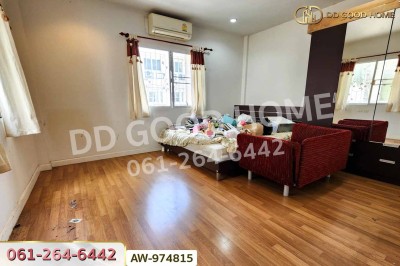 ทาวน์โฮม ปริญลักษณ์ เพชรเกษม 69 ใกล้ บิ๊กซีเพชรเกษม.