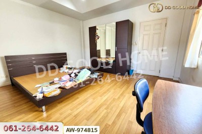 ทาวน์โฮม ปริญลักษณ์ เพชรเกษม 69 ใกล้ บิ๊กซีเพชรเกษม.