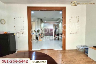 ทาวน์โฮม นนทรีเพลส ถ.นครอินทร์ นนทบุรี ใกล้แม็คโคร นครอินทร์