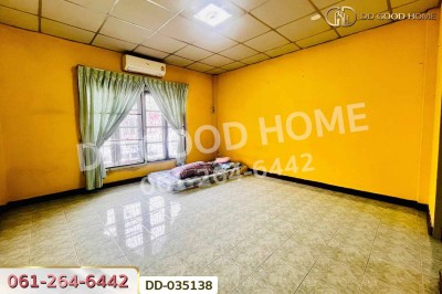 ทาวน์เฮ้าส์ มนวดี พาร์ค นนทบุรี ใกล้โรงเรียนกสิณธรเซนต์ปีเตอร์