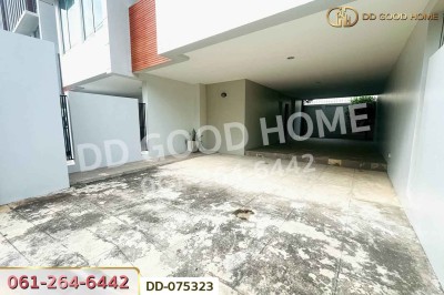 ทาวน์โฮม กุญชร์สิริ ทาวน์โฮมโมเดิร์นลอฟท์ เมืองระยอง ใกล้โฮมโปร ระยอง