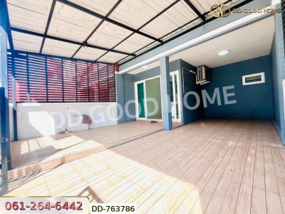 ทาวน์เฮ้าส์ หมู่บ้านชลิดา รังสิต-คลอง 3 ปทุมธานี ใกล้วัดธรรมกาย