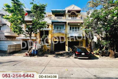 ทาวน์โฮม หมู่บ้านการ์เด้น ซิตี้ ลากูน ประชาชื่น ใกล้มหาวิทยาลัยธุรกิจบัณฑิตย์.