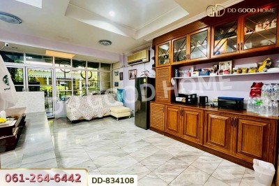 ทาวน์โฮม หมู่บ้านการ์เด้น ซิตี้ ลากูน ประชาชื่น ใกล้มหาวิทยาลัยธุรกิจบัณฑิตย์.