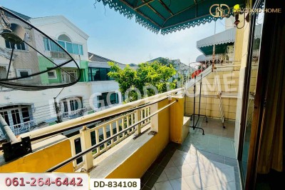 ทาวน์โฮม หมู่บ้านการ์เด้น ซิตี้ ลากูน ประชาชื่น ใกล้มหาวิทยาลัยธุรกิจบัณฑิตย์.