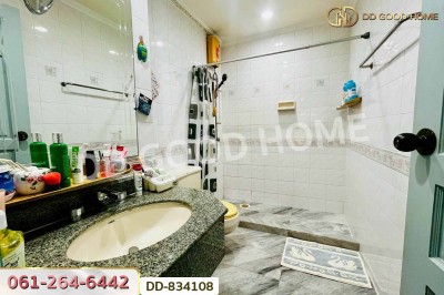 ทาวน์โฮม หมู่บ้านการ์เด้น ซิตี้ ลากูน ประชาชื่น ใกล้มหาวิทยาลัยธุรกิจบัณฑิตย์.