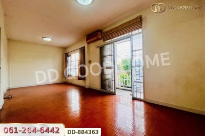 ทาวน์เฮ้าส์ บ้านฟ้ารังสิตคลอง 2 ปทุมธานี ใกล้โรงพยาบาลบางปะกอก-รังสิต 2