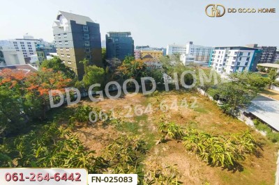 คอนโด เดอะ คอลเล็ค รัชดา 32 ถ.รัชดาภิเษก ใกล้ MRT ลาดพร้าว.