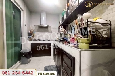 ทาวน์โฮม อารียา เดอะคัลเลอร์ พรีเมียม เฟส 8 ใกล้รพ.ไทรน้อย