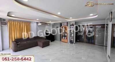 ทาวน์เฮ้าส์ หมู่บ้านการเคหะชุมชน มะขามเตี้ย สุราษฎร์ธานี