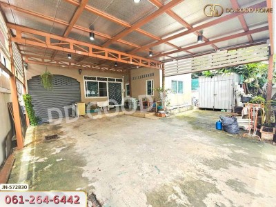 หมู่บ้านลาภเจริญ วัดชลอ บางกรวย นนทบุรี